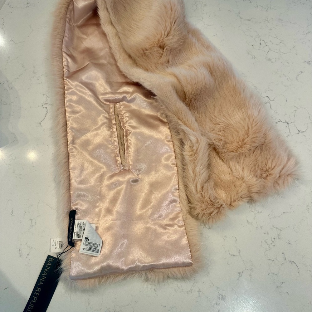 Banana Republic pink Women's Faux Fur Scarf - pink satin lined